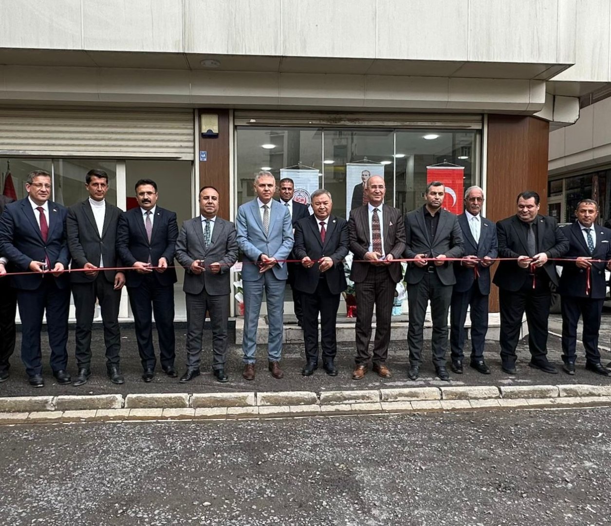 HAKKARİ YÜKSEKOVA’DA BULUNAN ŞEHİT GAZİ KOMİSYONUMUZUN AÇILIŞI GERÇEKLEŞTİRİLDİ!